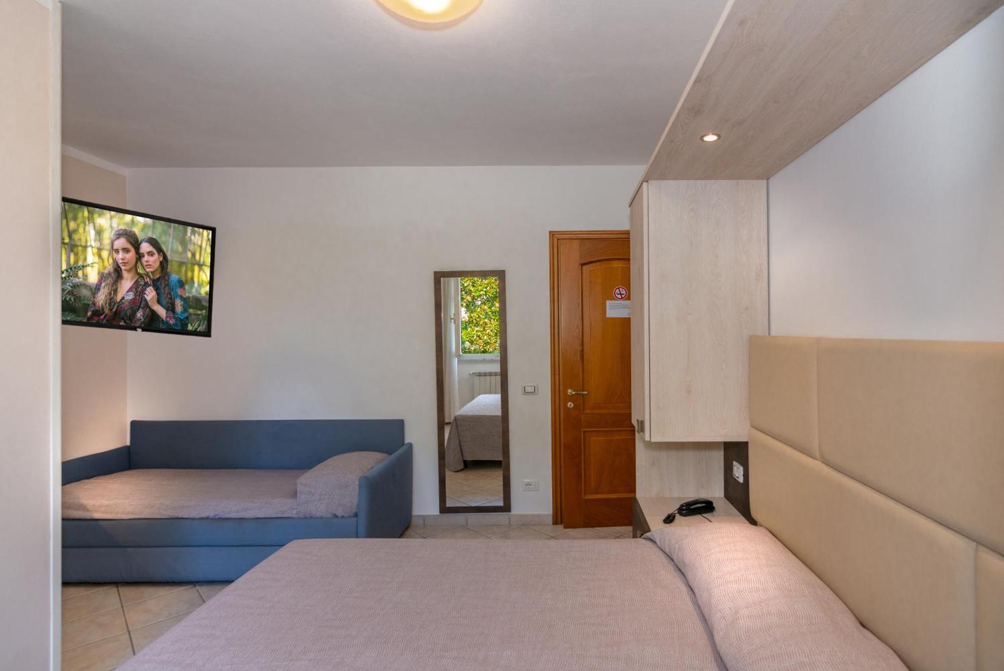 מרינה די מסה Hotel Eura מראה חיצוני תמונה