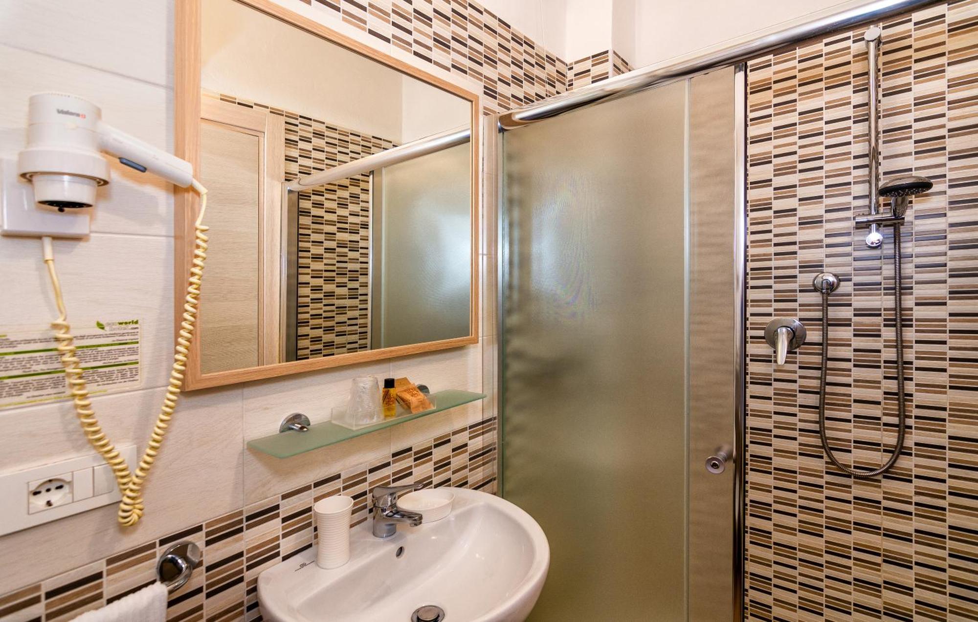 מרינה די מסה Hotel Eura מראה חיצוני תמונה