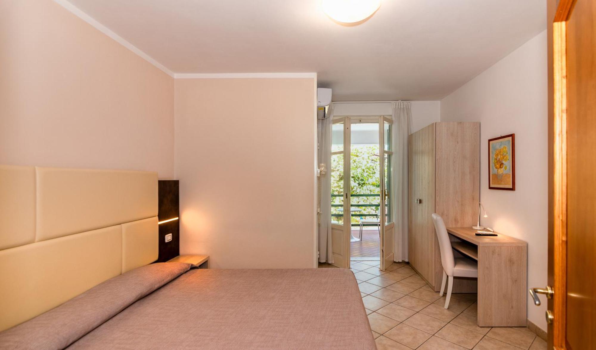 מרינה די מסה Hotel Eura מראה חיצוני תמונה
