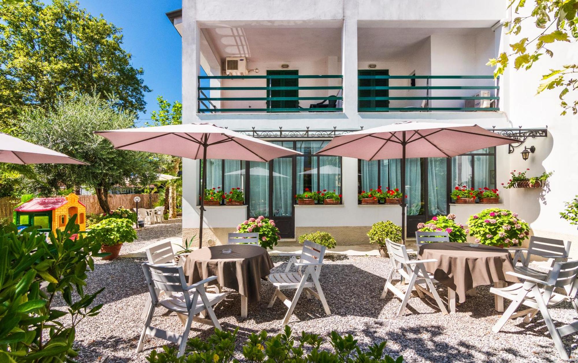 מרינה די מסה Hotel Eura מראה חיצוני תמונה
