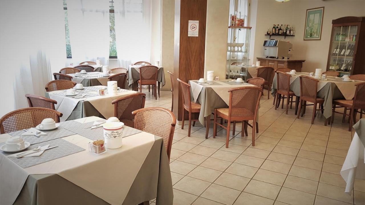 מרינה די מסה Hotel Eura מראה חיצוני תמונה