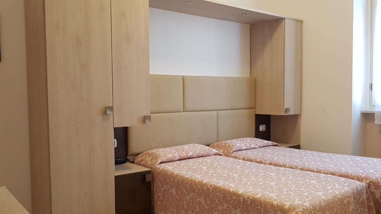מרינה די מסה Hotel Eura מראה חיצוני תמונה